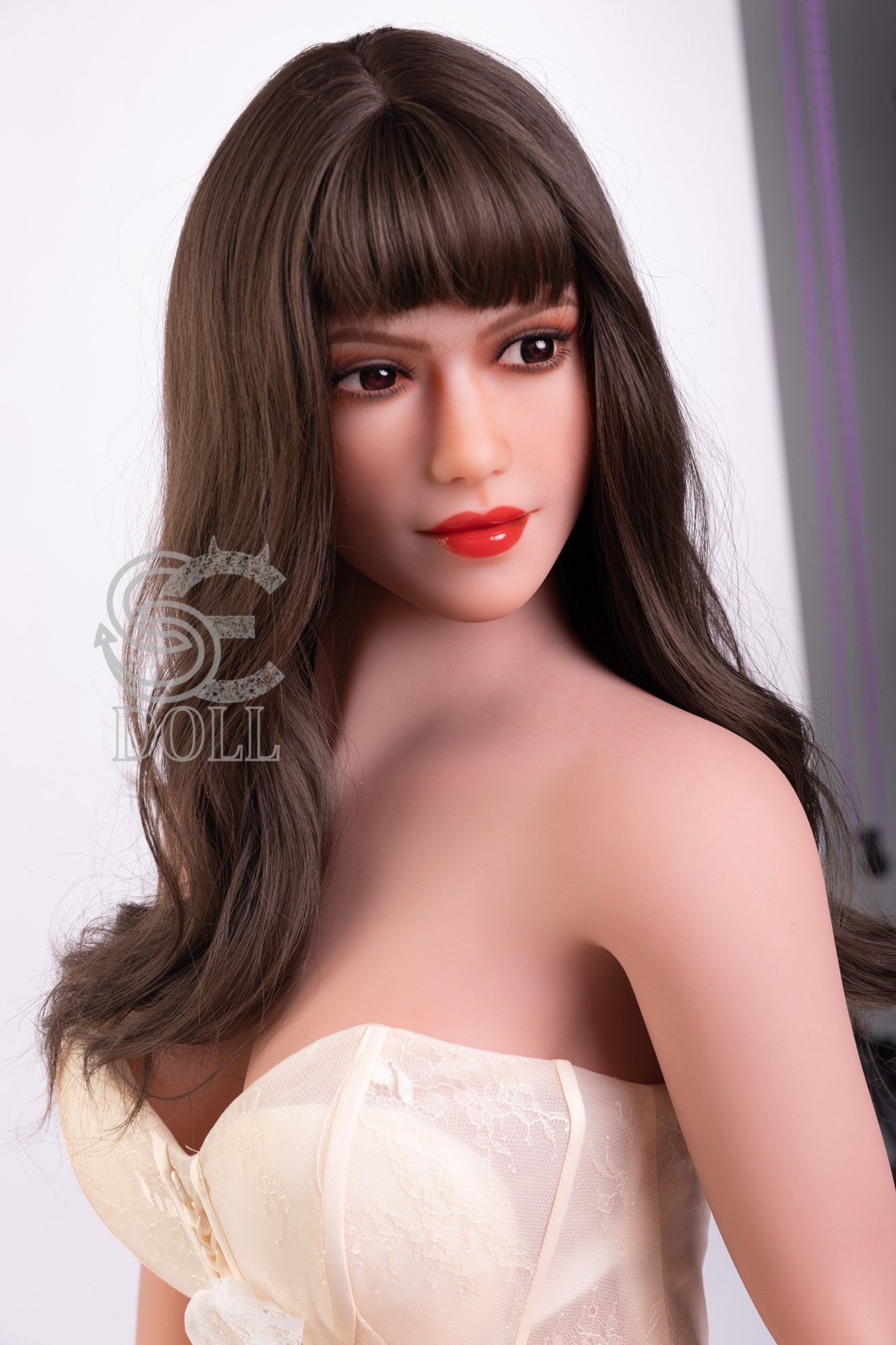 SED181_163-E_Head_#096_Mirela_220215_main_03.jpg