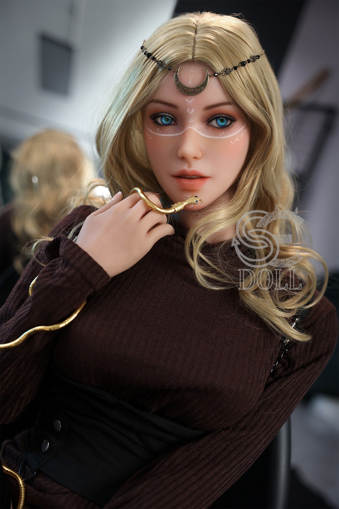 SED294_163-E_Head#20_Vicky.B_240312_main_04.jpg
