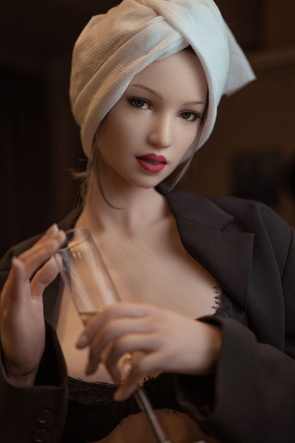 175cm/5ft9 E-cup Silicone Sex Doll – Alfred Dunbar