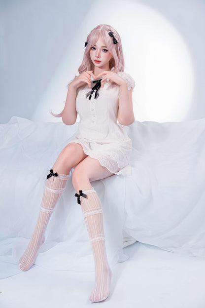 AZM_Skin_Texture_159cm_5ft3_B_Cup_S232_476_pp_004.jpg