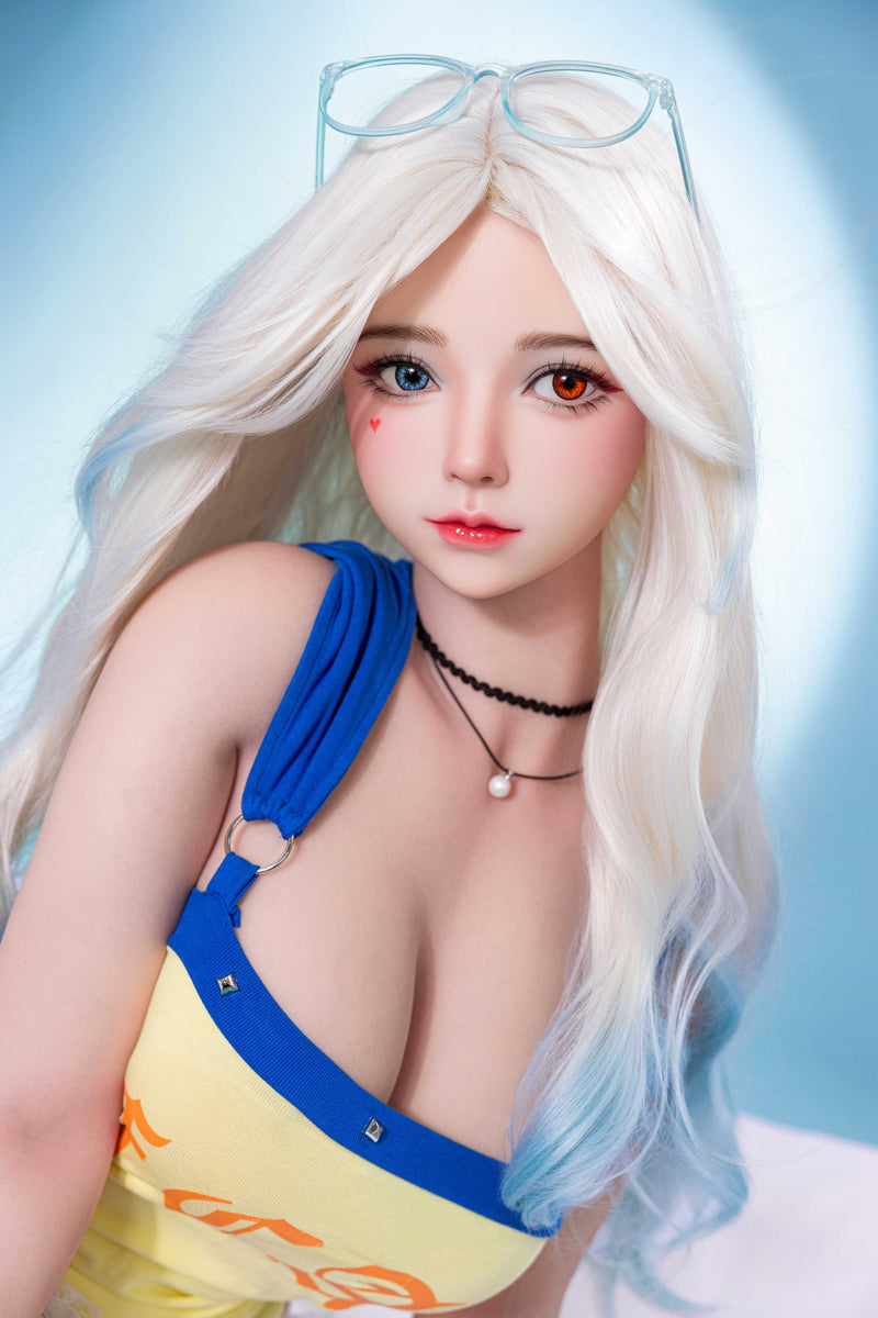 AZM_Skin_Texture_159cm_5ft3_B_Cup_S82_477_pp_005.jpg