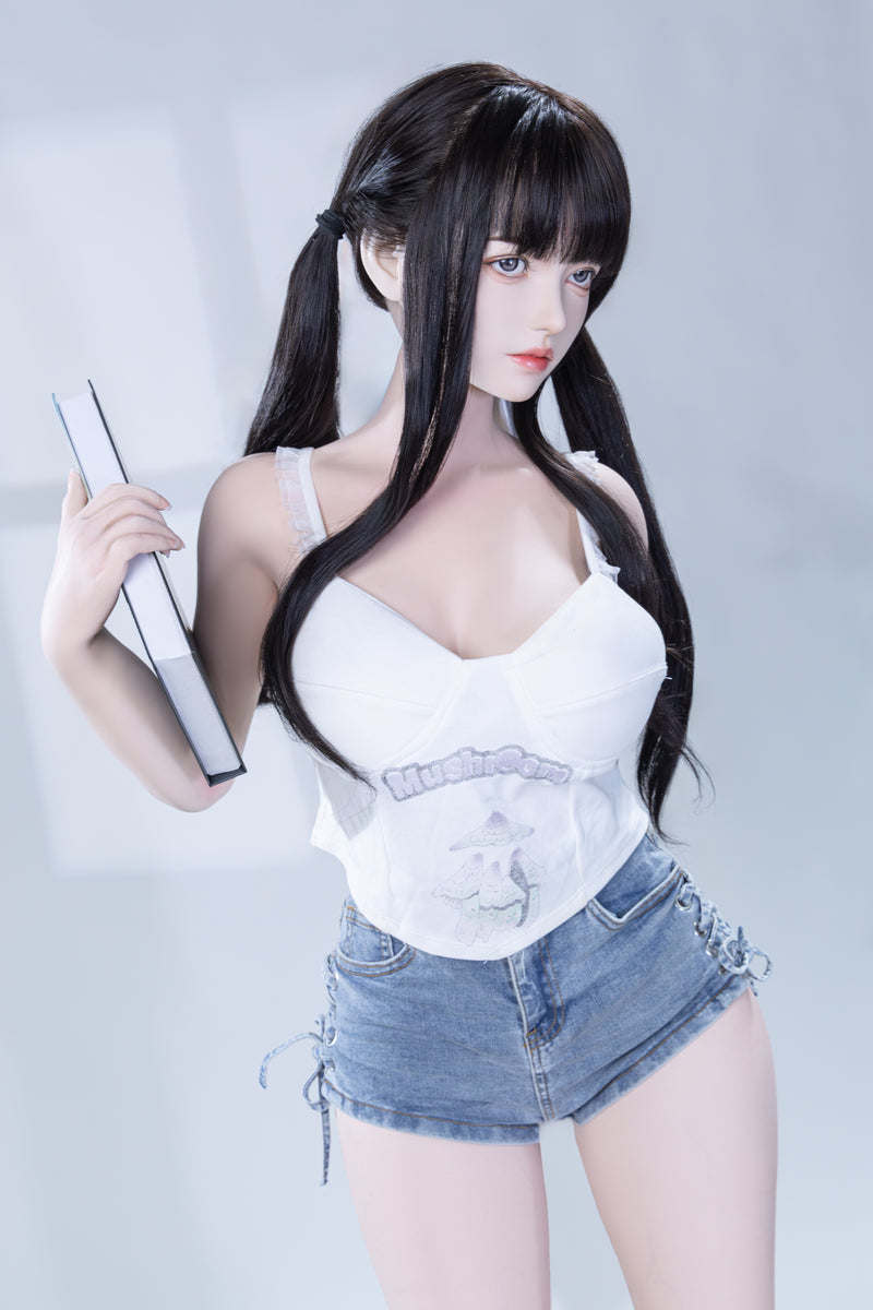 XY_DOLL_Silicone_148cm_4ft10_Linn_pp_006.jpg