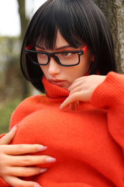 167cm/5ft6 D-cup Silicone Sex Doll – Buck Betty